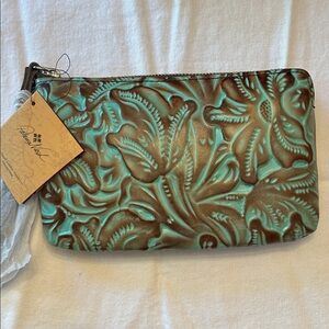 Patricia Nash Capri Wristlet